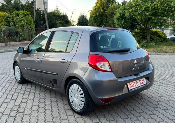 Renault Clio cena 12900 przebieg: 190000, rok produkcji 2009 z Nowy Targ małe 172